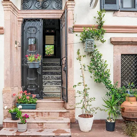 Siyah Lale Cunda 1841 (adults Only) Ayvalı