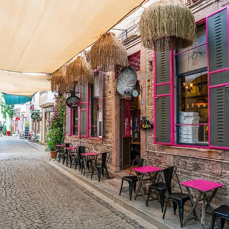 Siyah Lale Cunda 1841 (adults Only) Hotel 2*