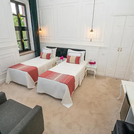 Siyah Lale Cunda 1841 (adults Only)