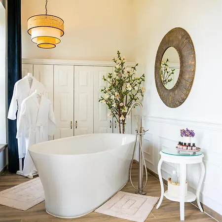 Siyah Lale Cunda 1841 (adults Only) Hotel 2*