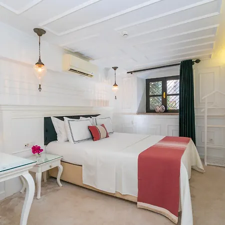 Siyah Lale Cunda 1841 (adults Only) Hotel Ayvalı