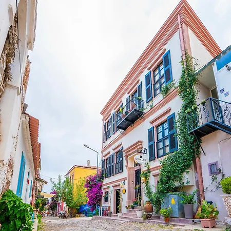 호텔 Siyah Lale 1841 (adults Only) Cunda